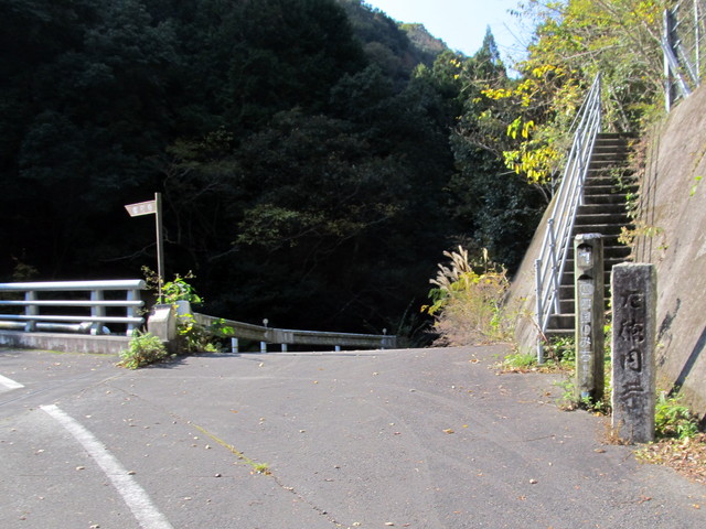 t12_015.jpg