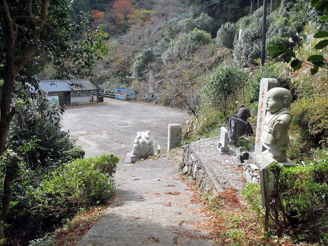 t12_049.jpg