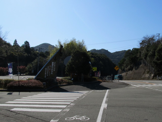 t24_013.jpg