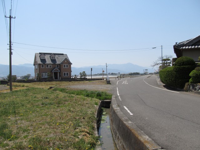 t07_128.jpg