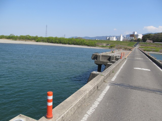 t08_055.jpg